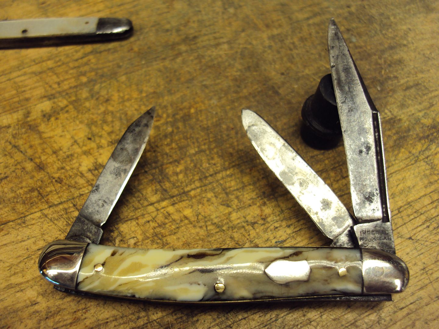 How do you store your celluloid knives?