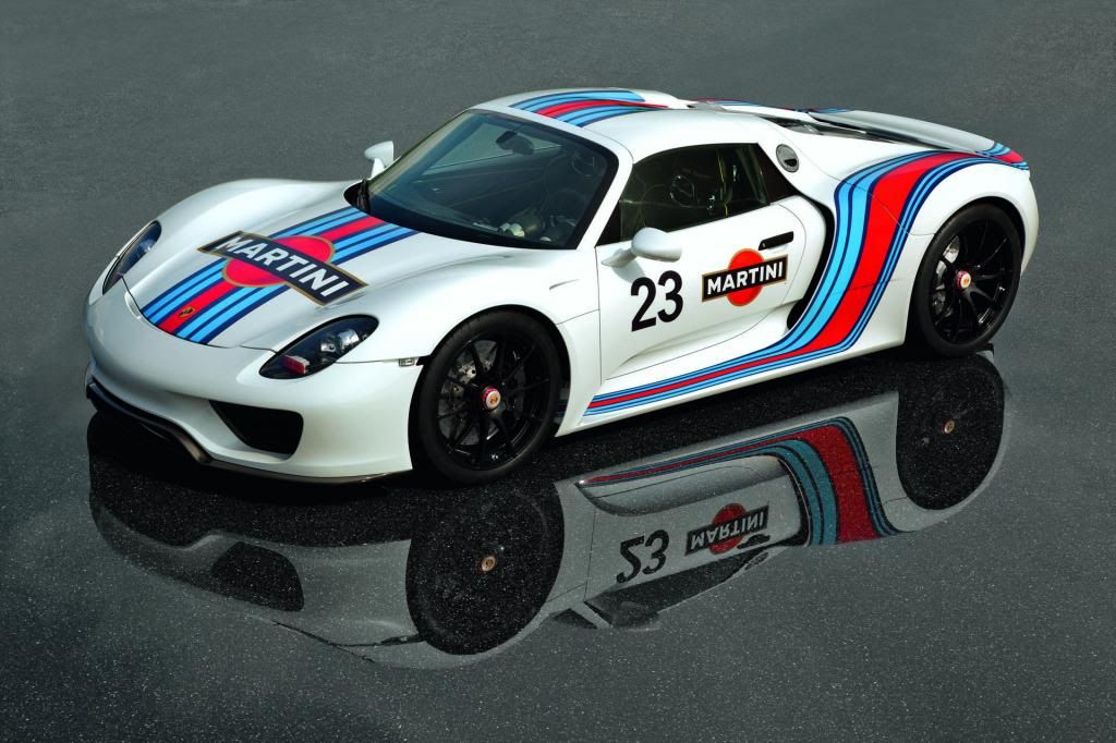 Porsche-918-Martini-Racing-2013-1_zpsd98