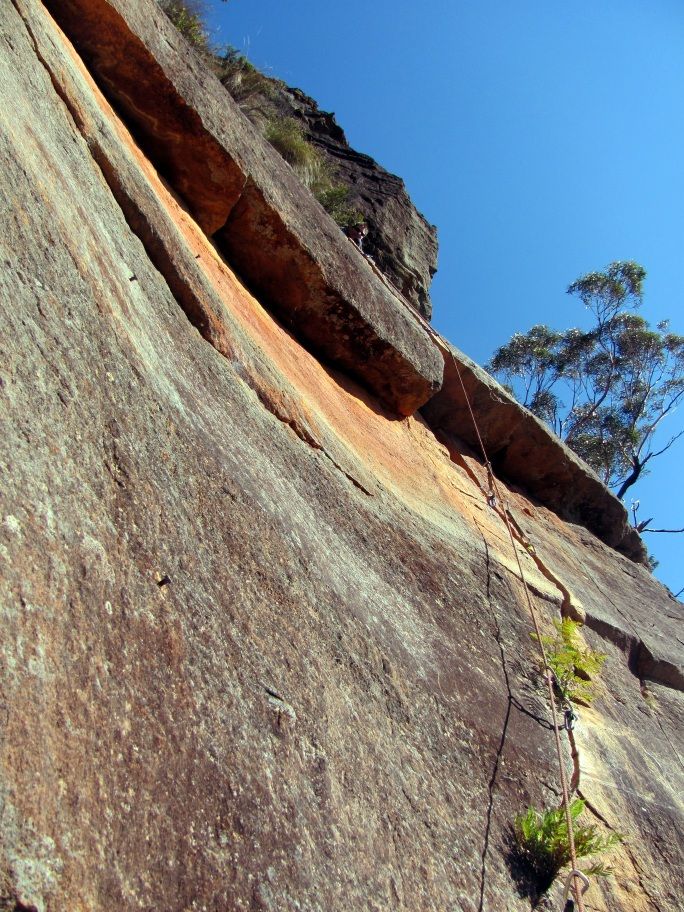 Crack pitch of Flake Crack
