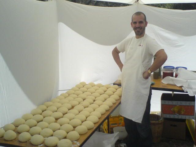 http://i12.photobucket.com/albums/a209/CAFFINEPUSHERMAN/new170.jpg