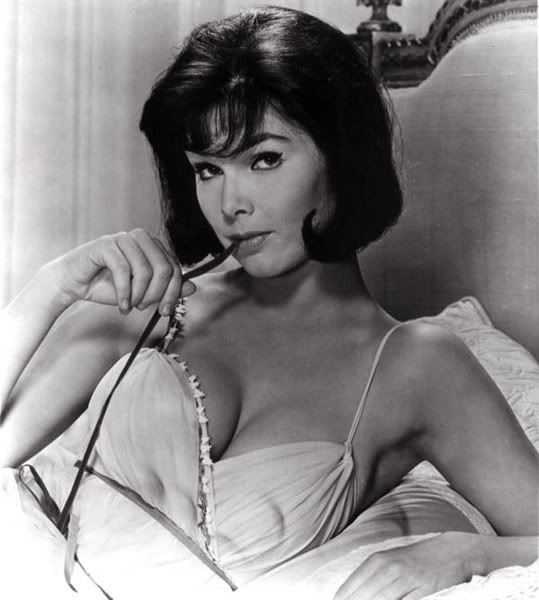 yvonne craig look