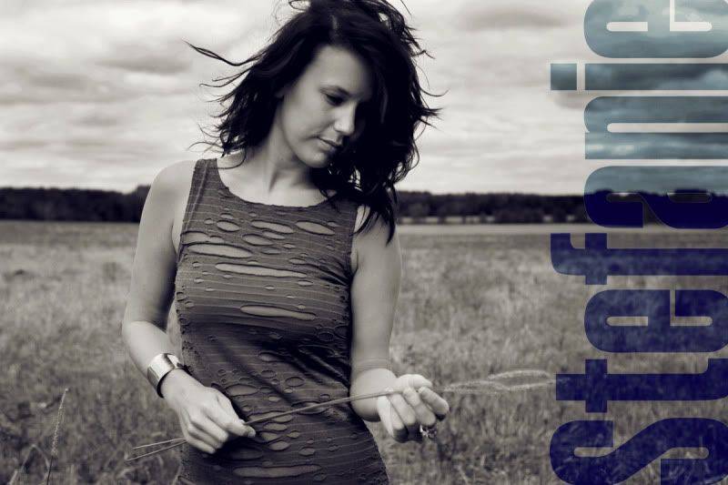 IMAGE: http://i12.photobucket.com/albums/a209/nactos/stef/JS_Stefanie_01-1.jpg