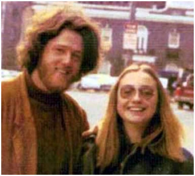  photo Bill amp Hillary Clinton -early years 01_zpszzlbus6h.jpg
