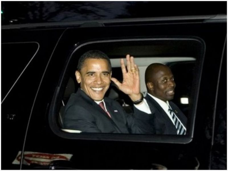  photo Obama Reggie Love limo 01_zpsbyqjc6kw.jpg