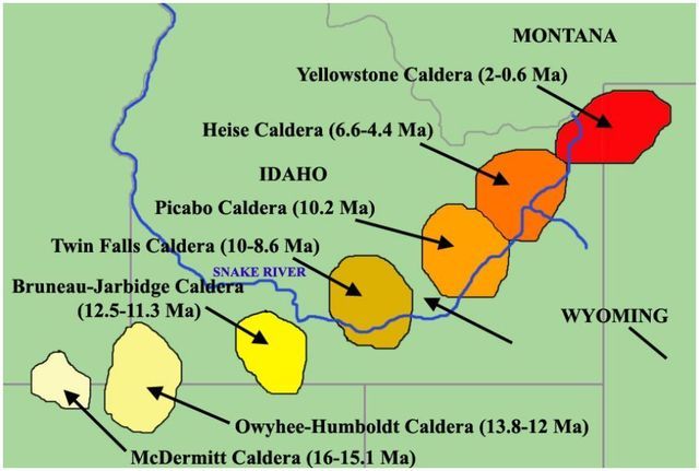  photo Yellowstone volcano 03_zpssvtqapvd.jpg