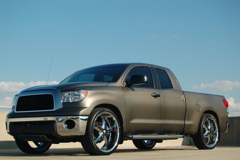 Does anyone here have 24's? - TundraTalk.net - Toyota Tundra Discussion