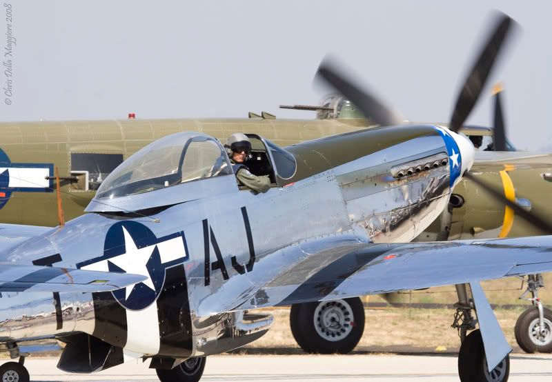 IMAGE: http://i12.photobucket.com/albums/a216/FlynHigh/Flying/CamarilloAirshow039.jpg