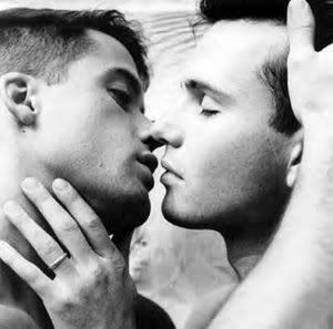 Beautiful_Gay_Kiss_by_chang.jpg