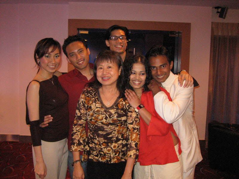 The Skali cast posing with Mrs Catherine Lim, a guest