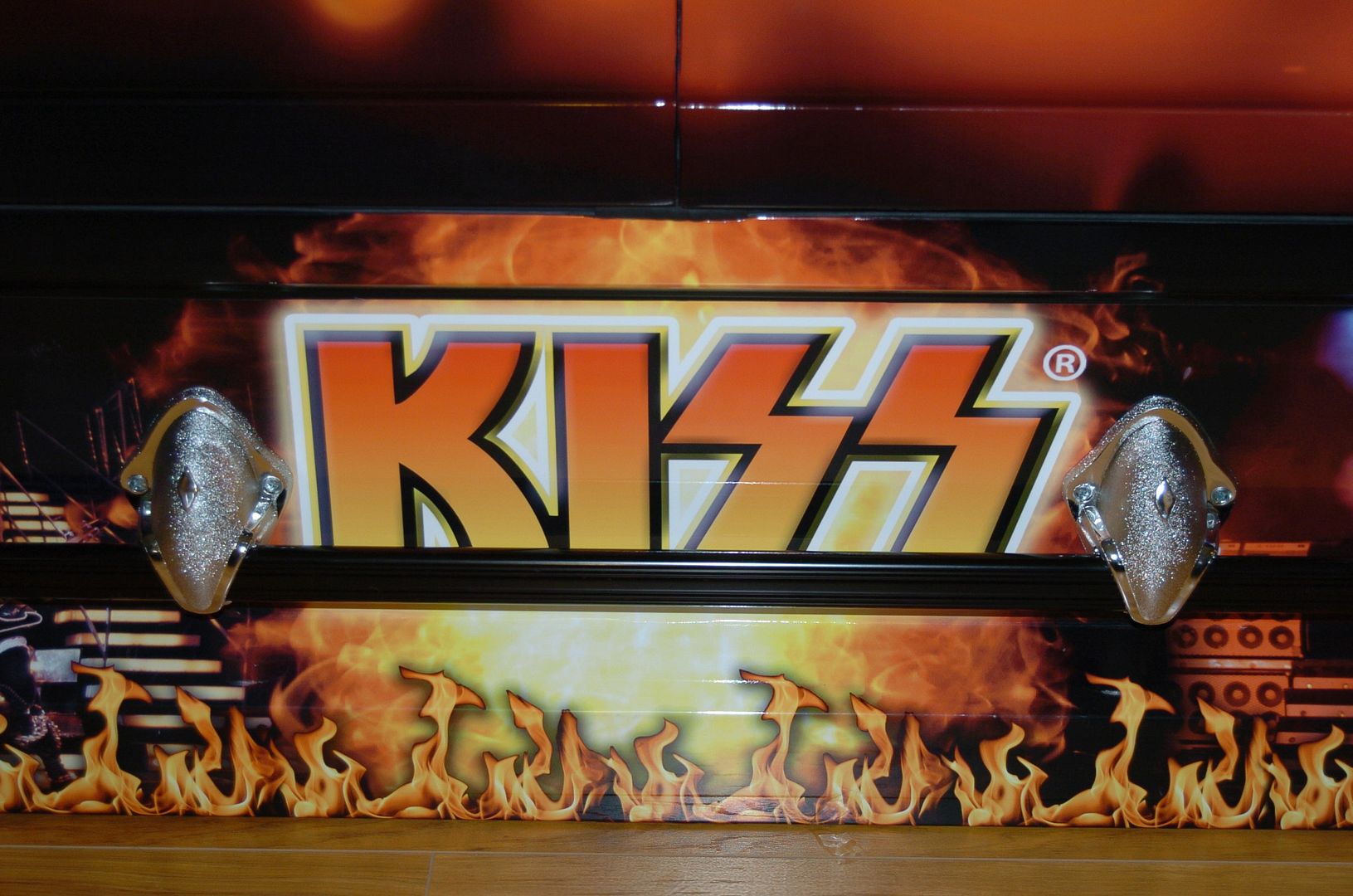 KISS Kasket 2011 Coffin Casket *** RARE*** Memorabilia eBay