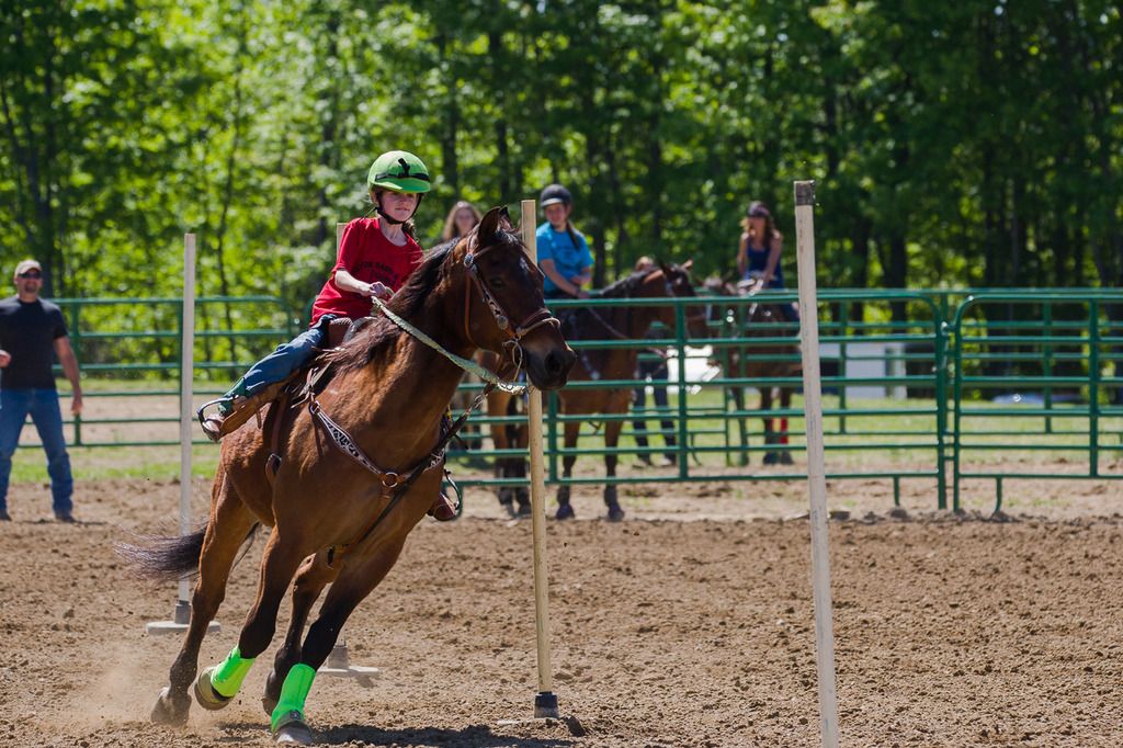 IMAGE: http://i12.photobucket.com/albums/a224/05Xrunner/JON_0388_zpsmpmzecw5.jpg