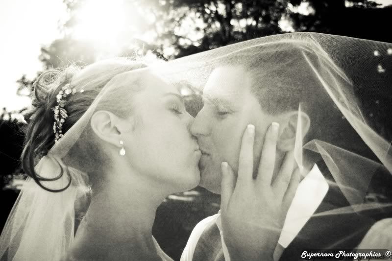 IMAGE: http://i12.photobucket.com/albums/a225/supernova74/AimeeTroy_491.jpg