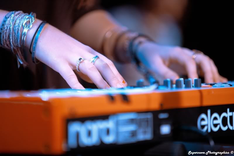 IMAGE: http://i12.photobucket.com/albums/a225/supernova74/IMG_0411.jpg