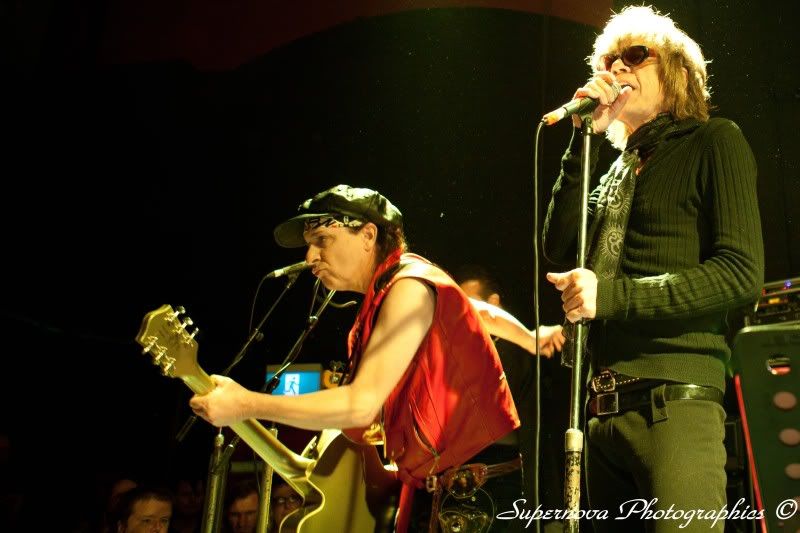 IMAGE: http://i12.photobucket.com/albums/a225/supernova74/NewYorkDolls_16.jpg