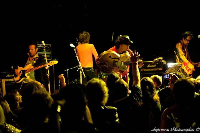 IMAGE: http://i12.photobucket.com/albums/a225/supernova74/NewYorkDolls_45.jpg