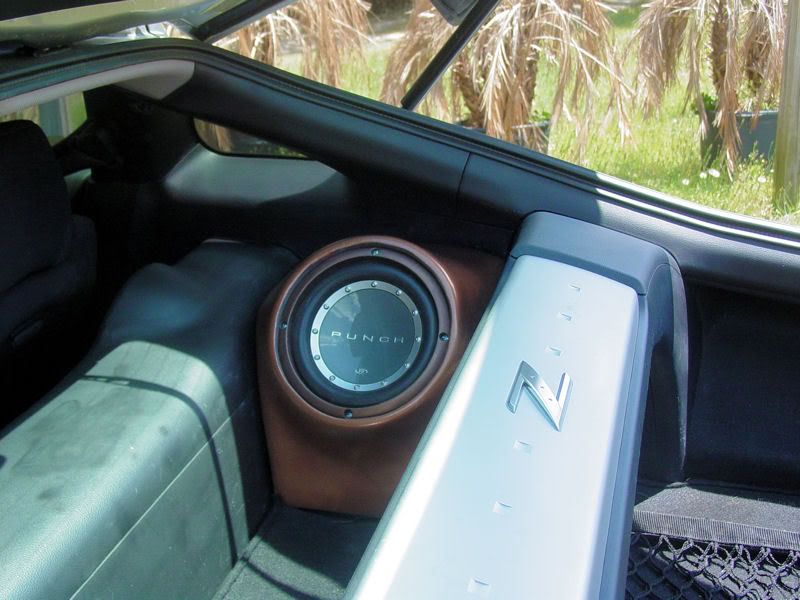2007 Nissan 350z roadster custom subwoofer enclosure #7