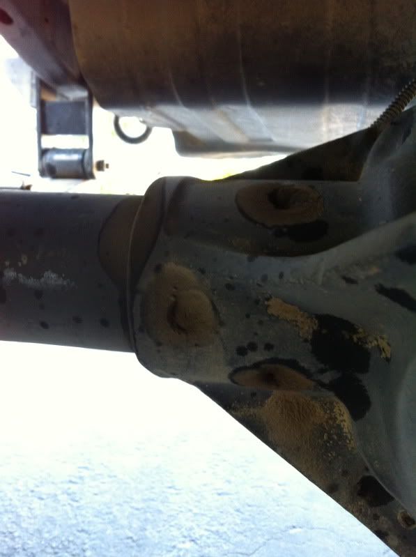 Dana 44 leaking at the axle tubes and weld plugs. HELP!! Jeep