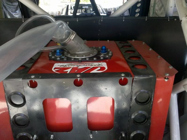 JAZ 32 gallon fuel cell with remote fill kit Pirate 4x4