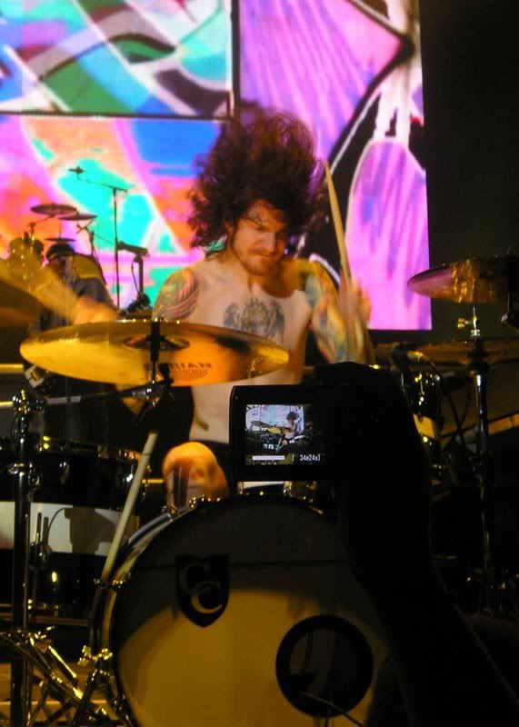 Andy+Hurley%27s+Insane+Drum+Solo 