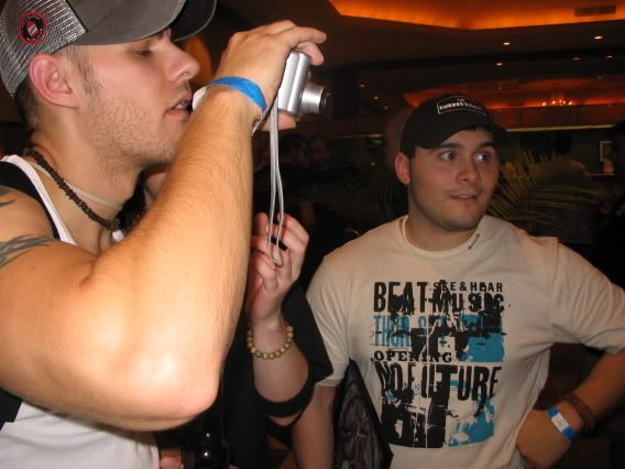 [Image: MonsterManiaCon06-Cory089.jpg]