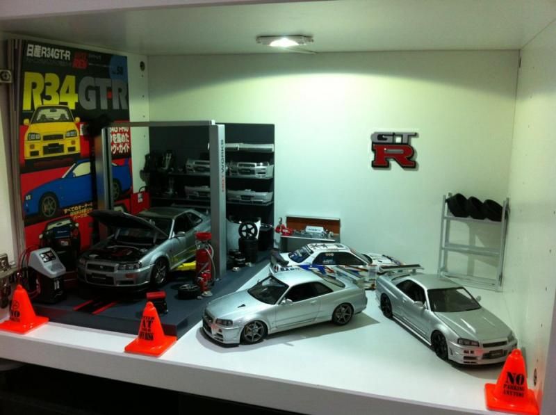 My Diecast Models Miniature Showroom DX 118 Collectors
