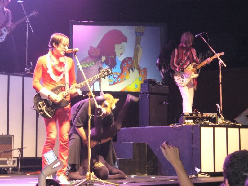of montreal live screen