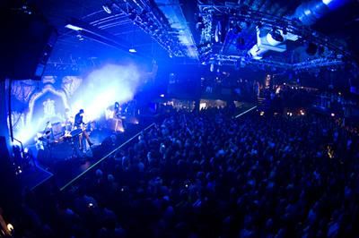 the dead weather, live, first avenue, minneapolis, audience, 2009