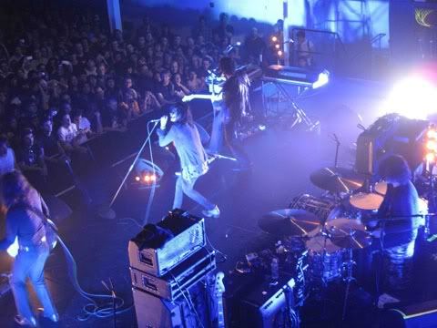 the dead weather, live, audience, terminal 5, new york, 2009