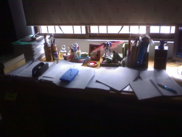 messy table