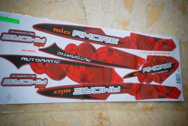 mio amore decals medium windscreen for fino