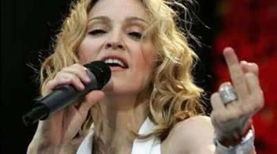 madonna-flip-off-bird.jpg