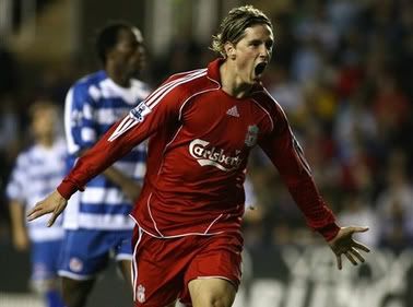 Fernando Torres assinou um 'hat-trick' frente ao Reading