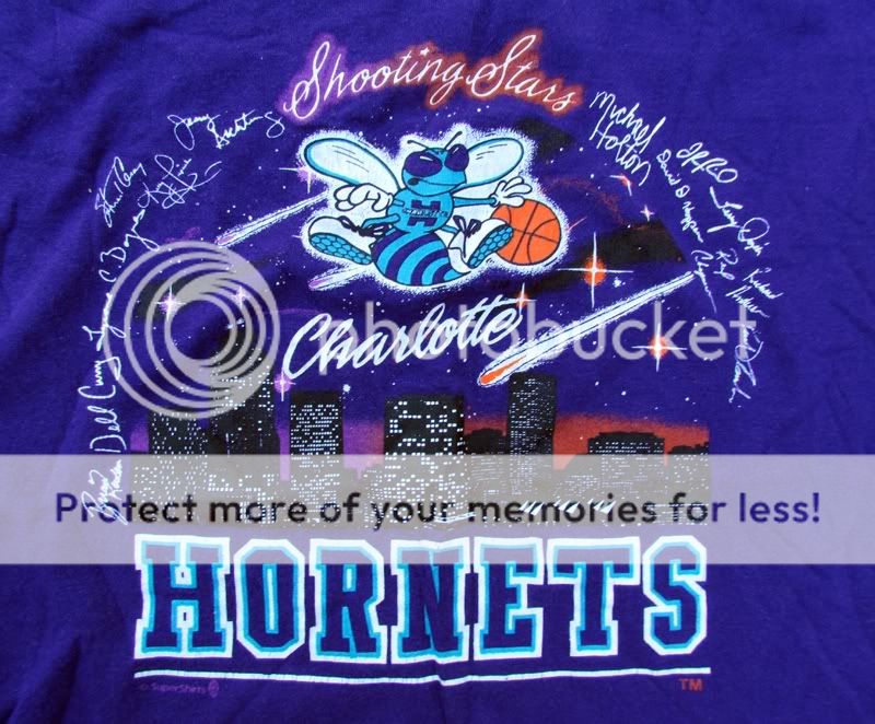   CHARLOTTE HORNETS T Shirt SIZE L Signature Autograph NBA Basketball